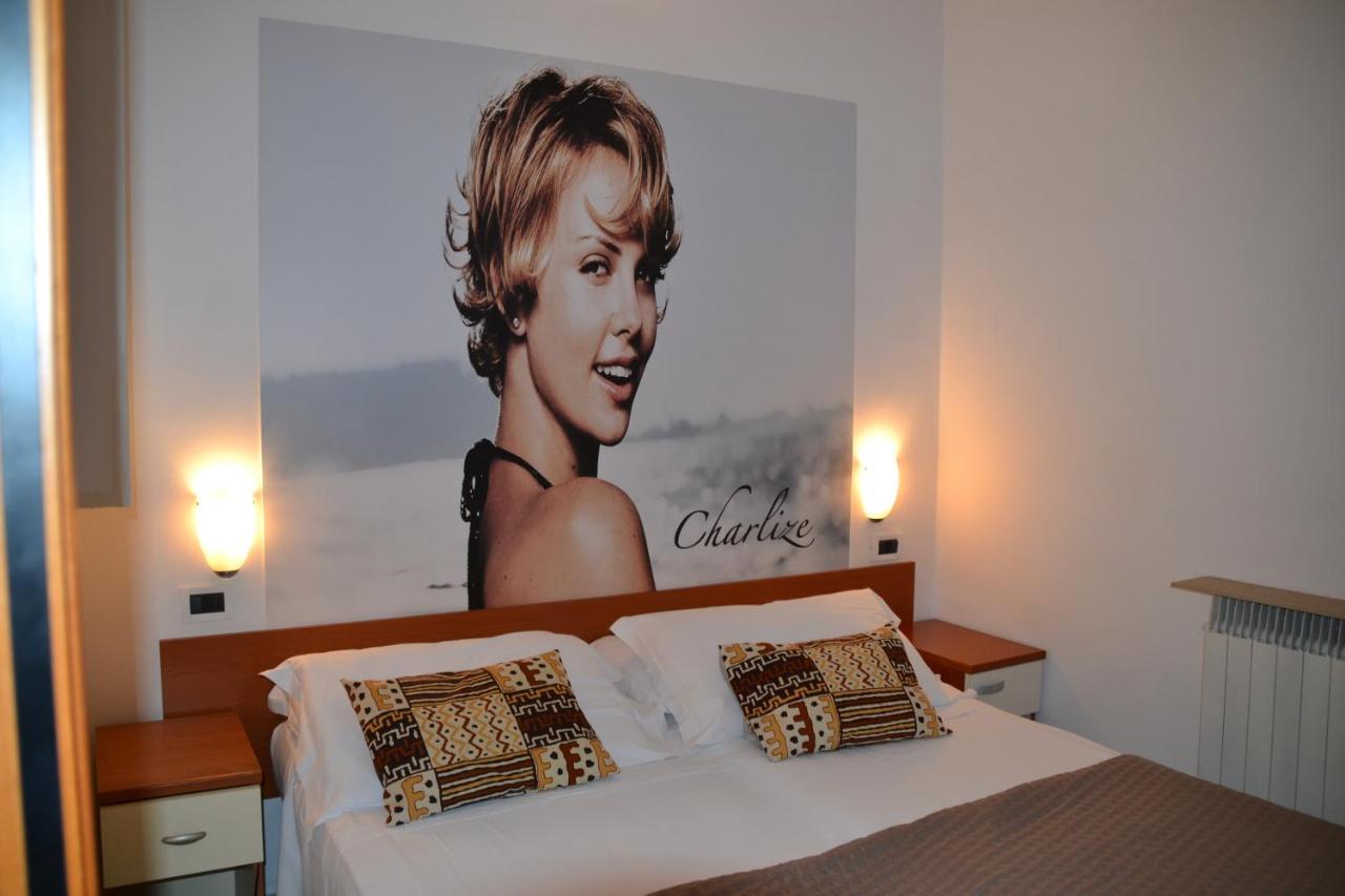 Hotel Villa Del Parco ريميني المظهر الخارجي الصورة